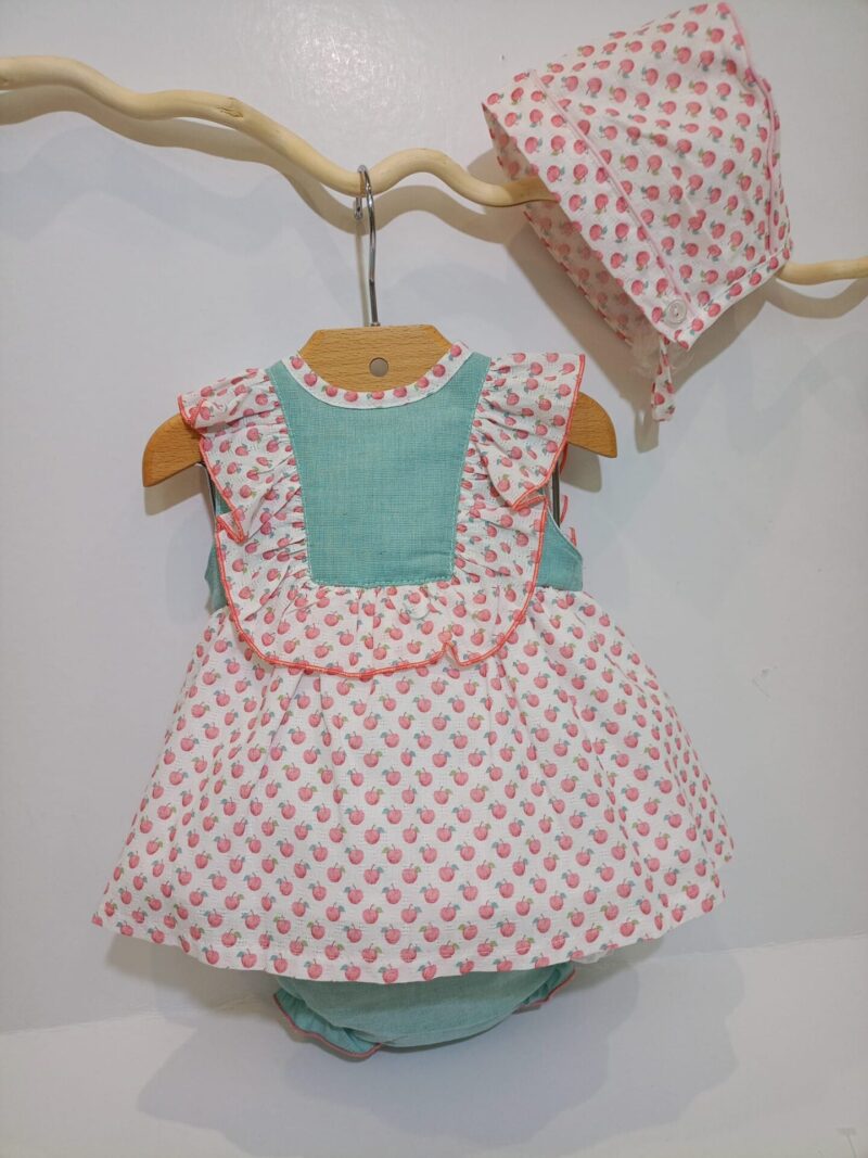 Conjunto tres piezas.